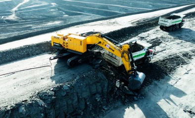 山推股份新能源挖掘机助力矿山绿色转型